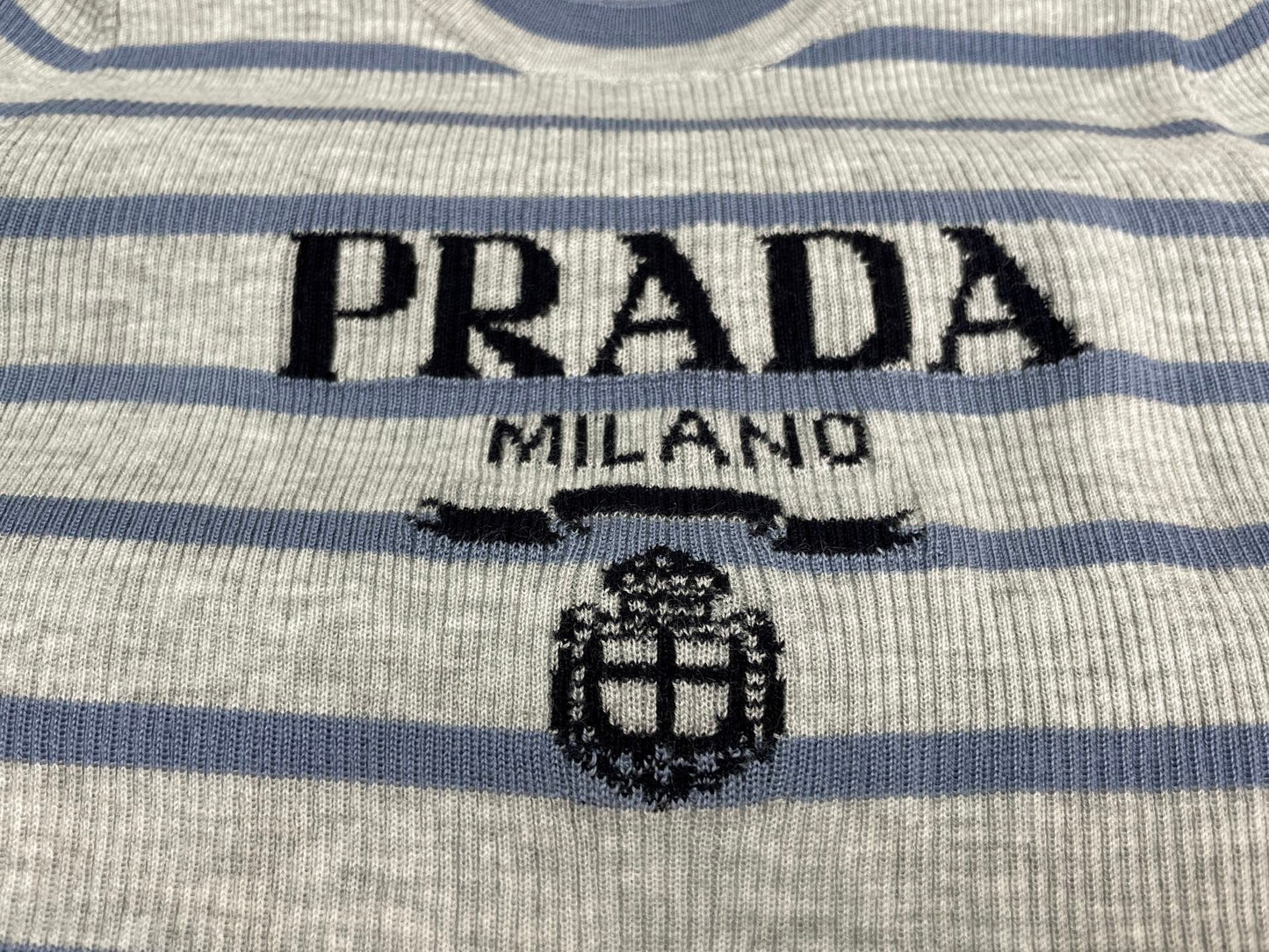 25NEW Striped Knitted Short-Sleeved Top