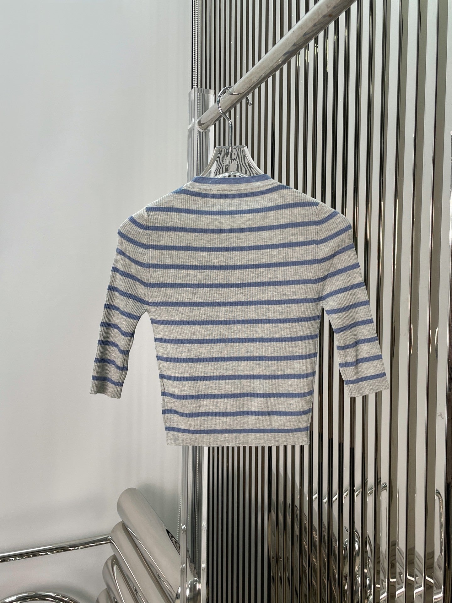 25NEW Striped Knitted Short-Sleeved Top