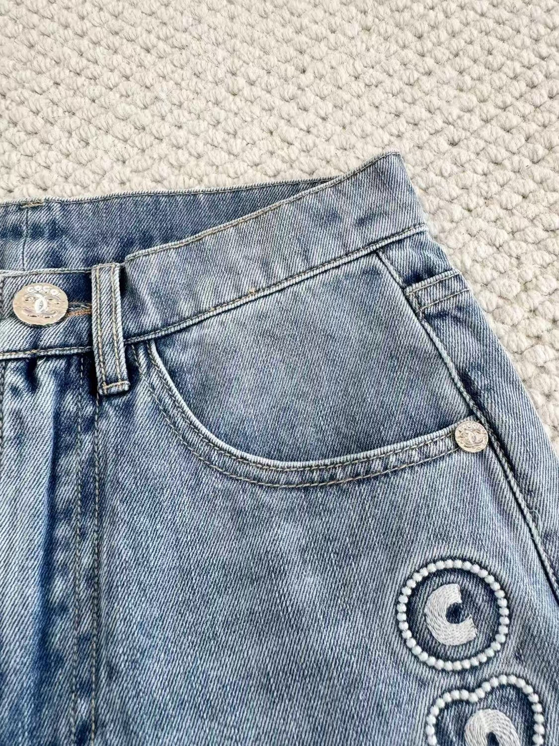2025 Sommer Neue Ankunft Kleine Duft Coco Bestickte Denim Shorts SML