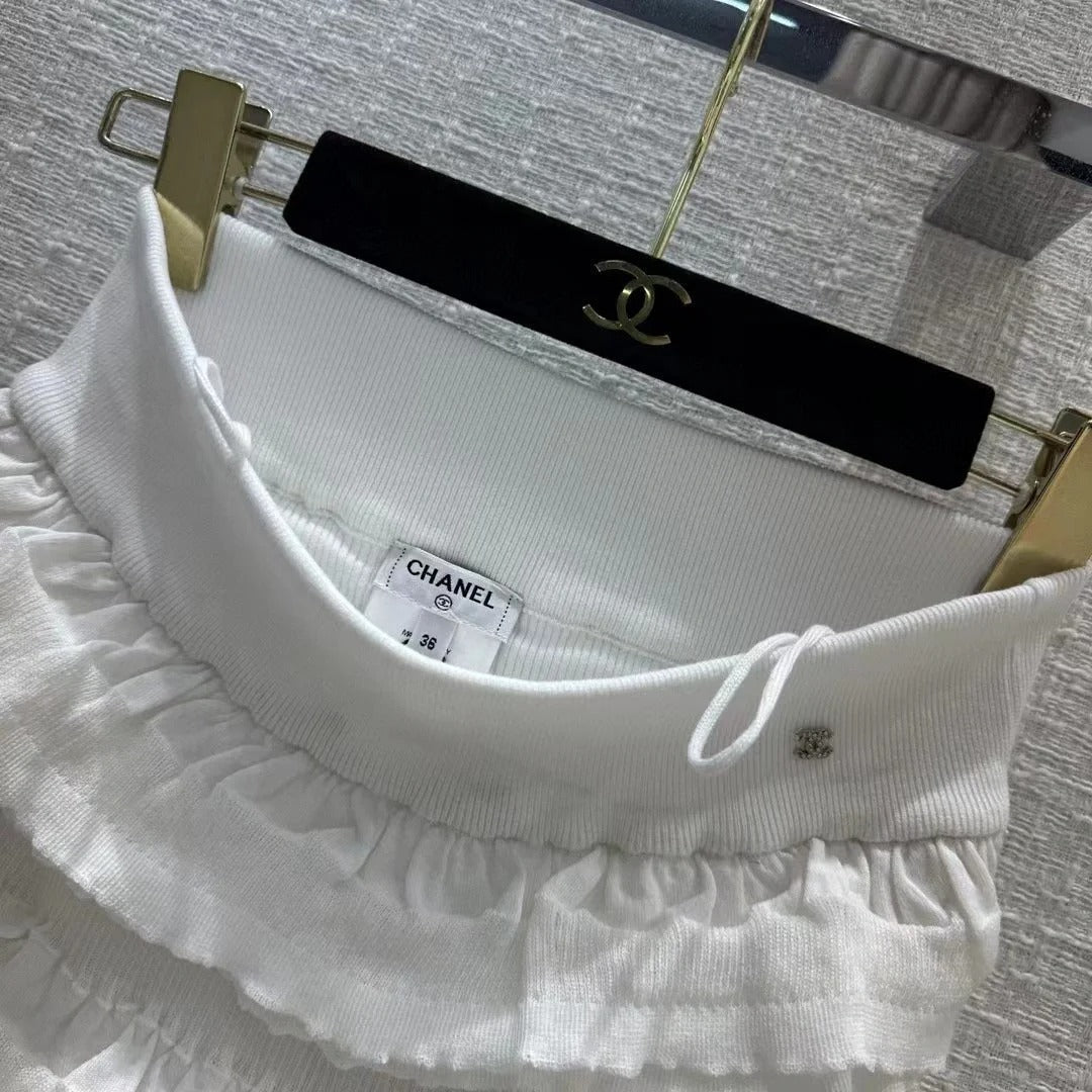 Jupe à gâteau blanche