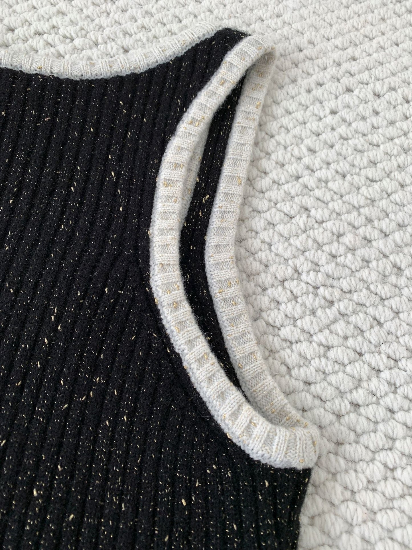 Sequined knitted vest camisole
