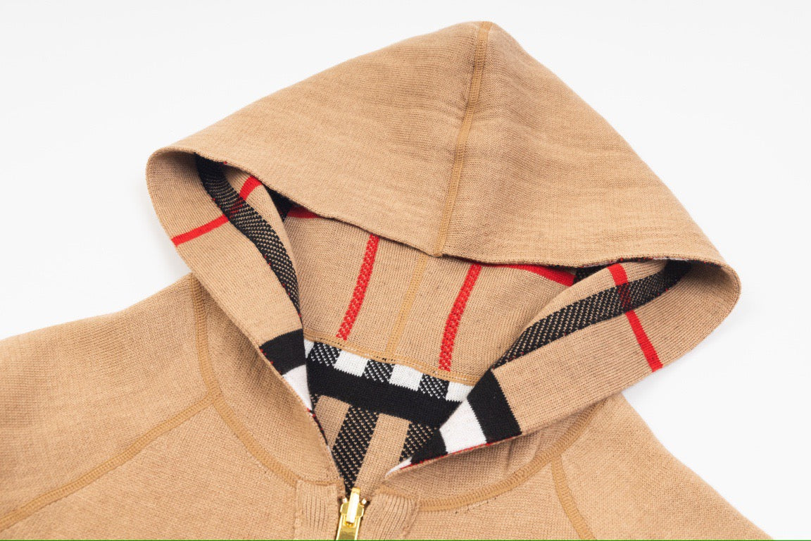 Veste zippée à manches longues et à capuche imprimée