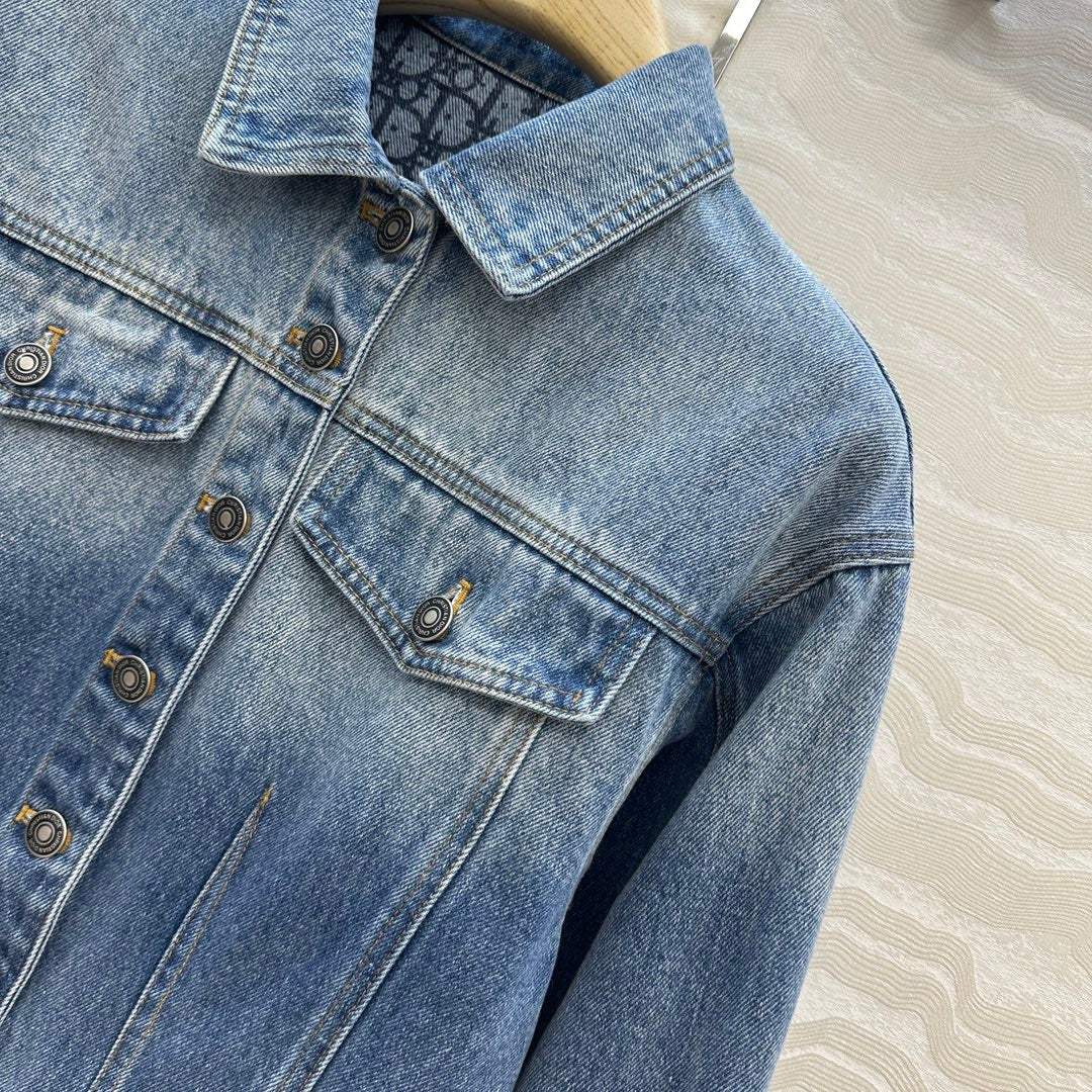 Veste zippée à manches longues et à capuche imprimée