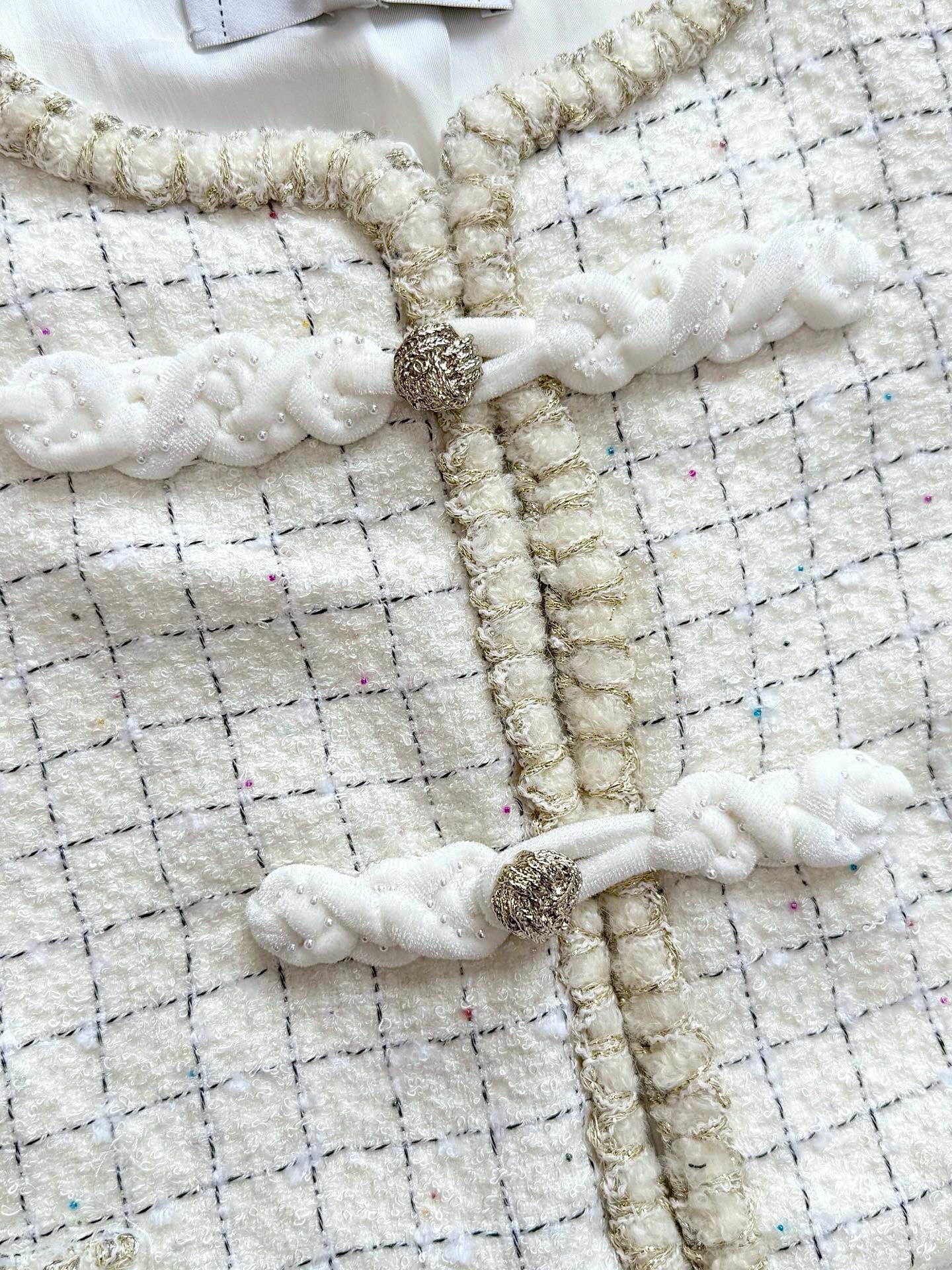 Cardigan tricoté à double lettre