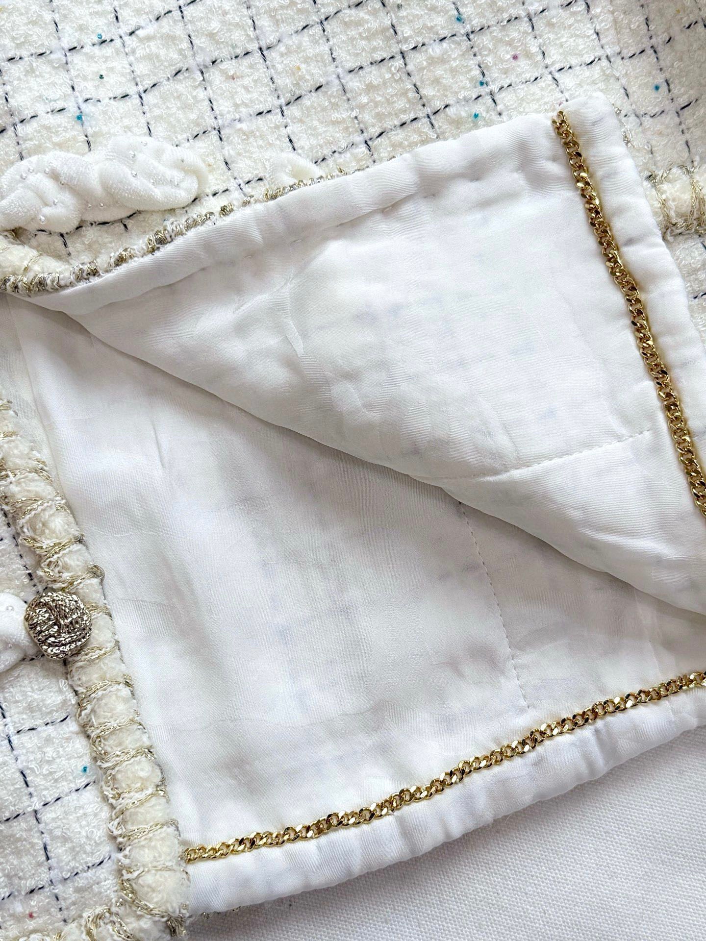 Cardigan tricoté à double lettre