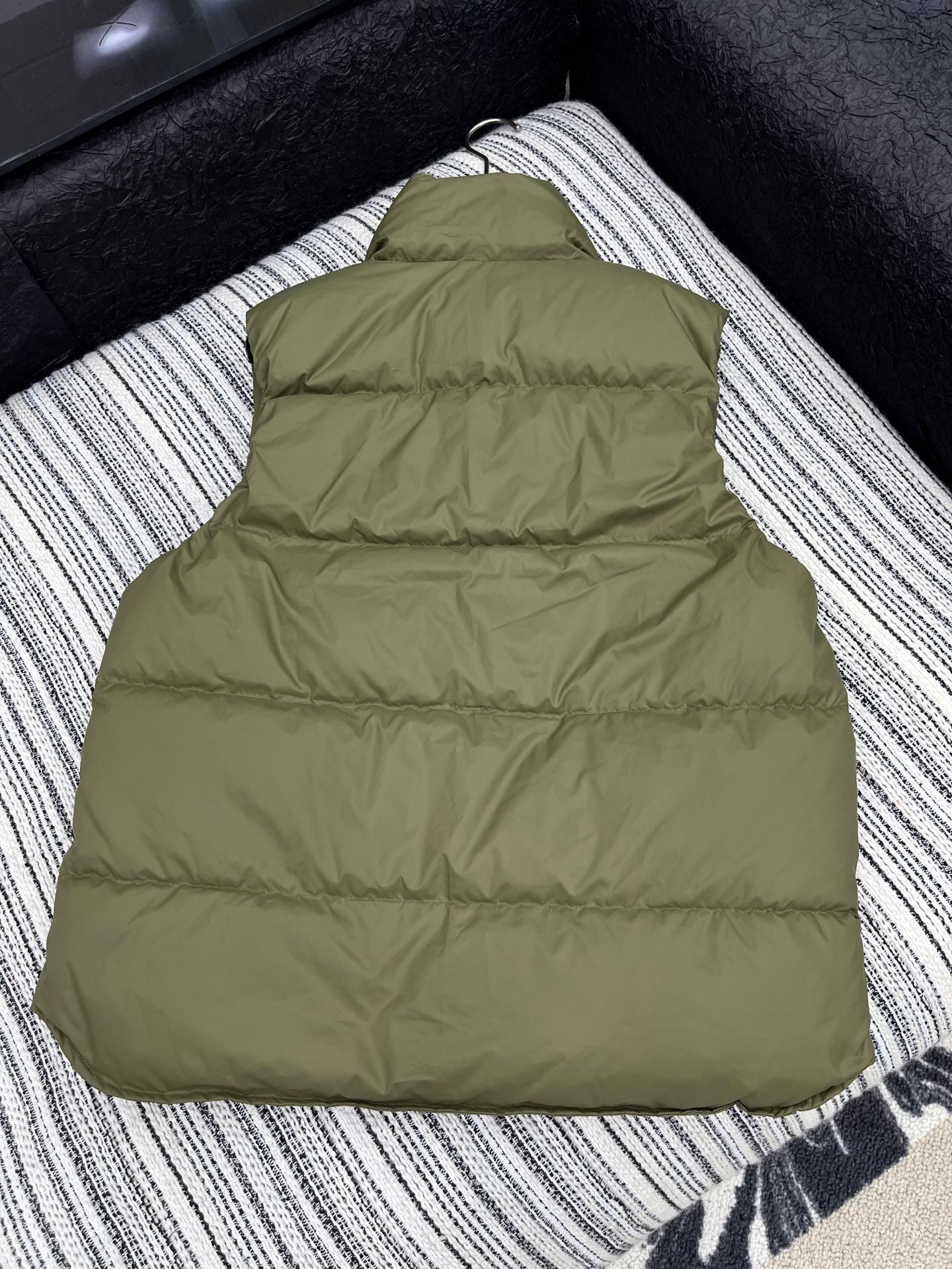 Cardigan tricoté à double lettre