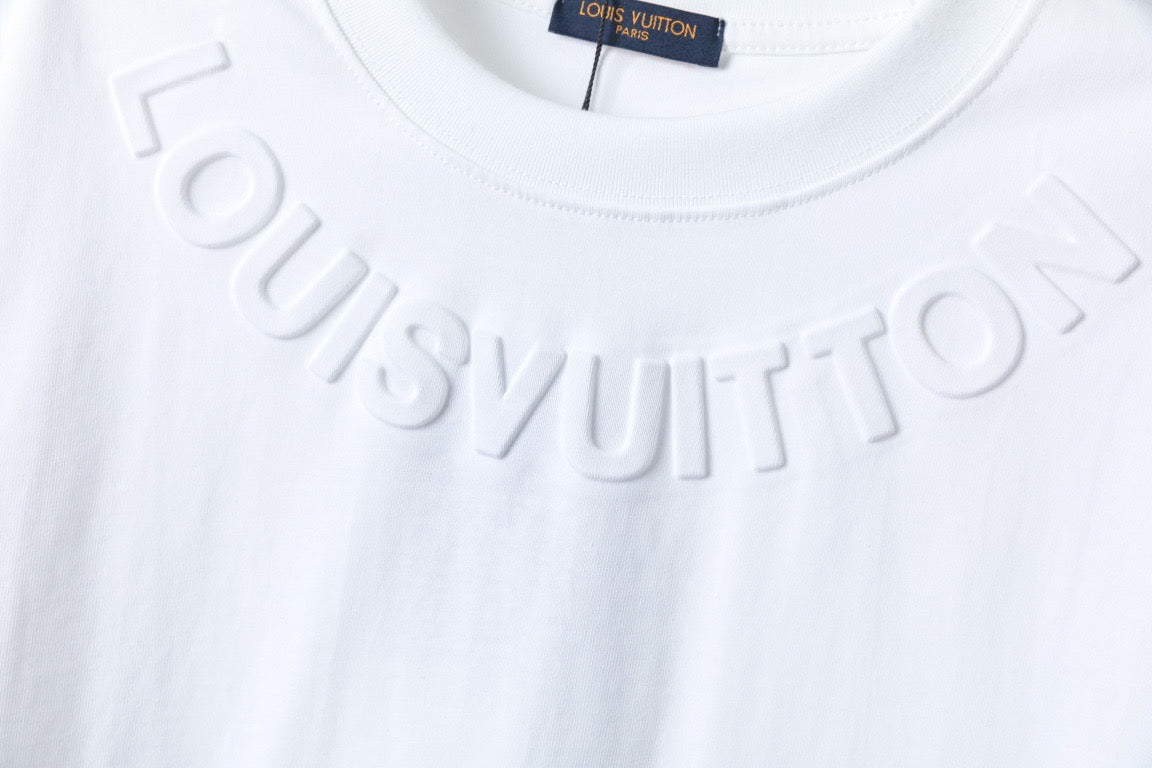 🔥🔥24FW NOUVEAU T-shirt lettre L en relief 3D 