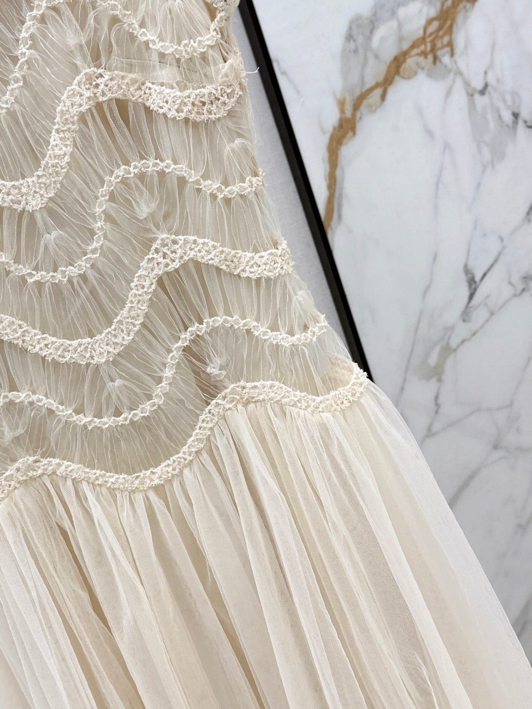 C 25Ss Spring and Summer Latest Heavy Weaving Lace Splicing Tulle Dress
