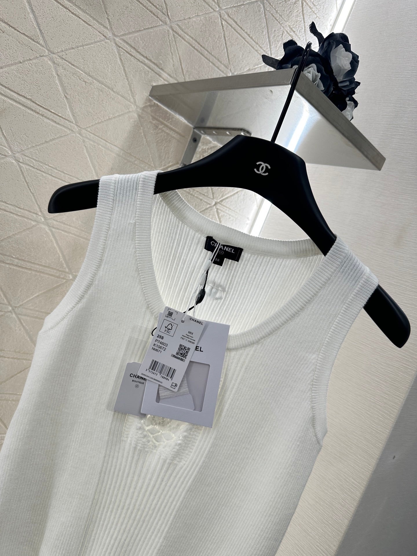 25 New Love Knitted Vest
