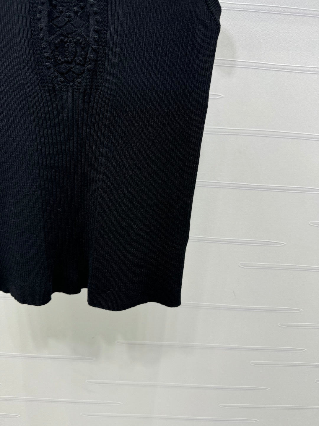 25 New Love Knitted Vest