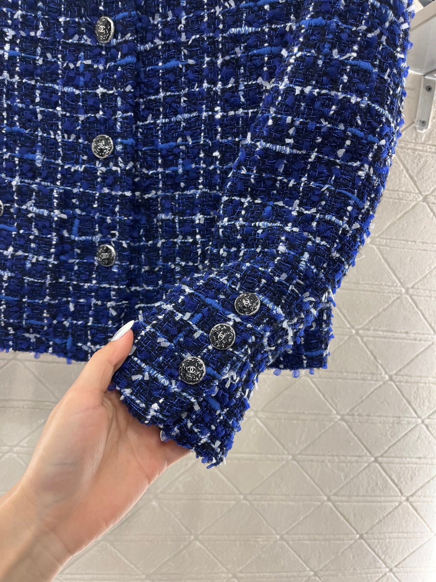 Gewebte Anzugjacke aus Silberfaden
