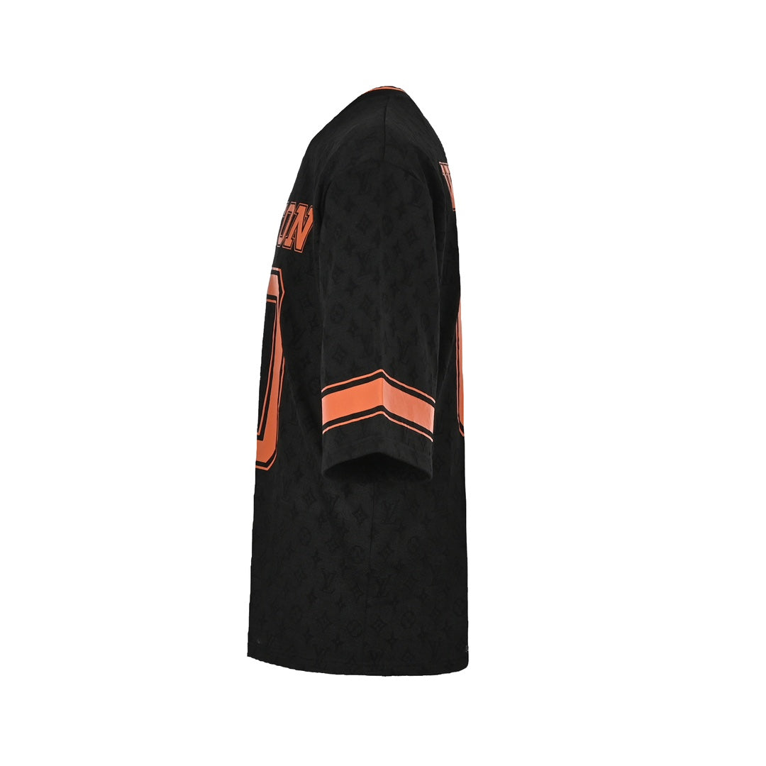 Col en V, manches courtes, lettres orange 